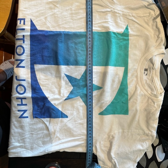 Elton John Yellow brick Road Tour t-shirt - Picture 11 of 11